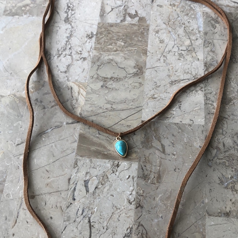 Cute brown and gold choker necklace!